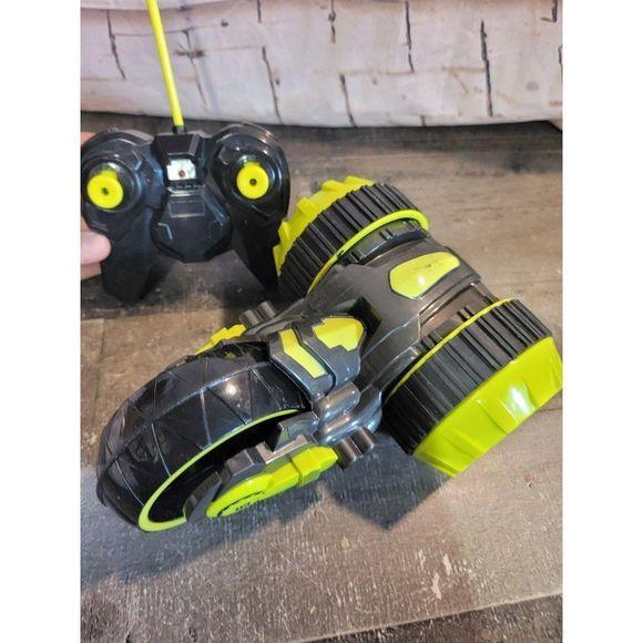 Playtek black lime green remote control car bike toy figure - Picture 2 of 5